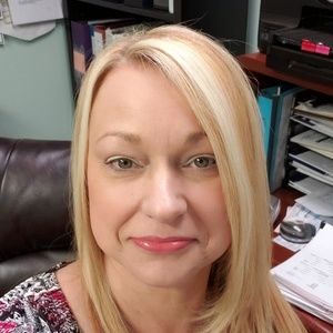 Meet your Posher, Dana